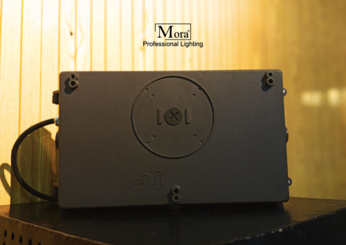 Wall Pack Light Tampak Belakang