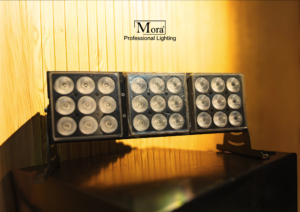 Modular LED Floodlight Tampak Depan Modular LED Floodlight Tampak Depan